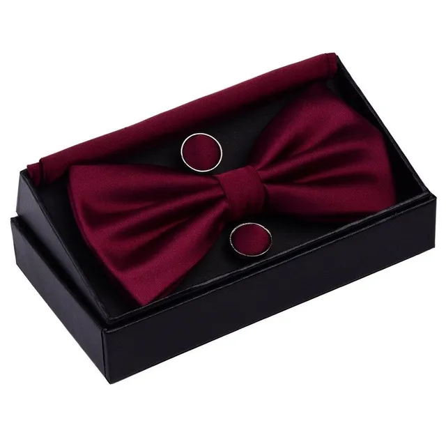 Men's bow tie, handkerchief and cufflinks