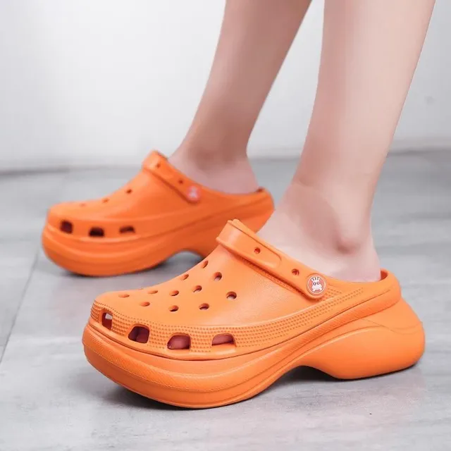 Crocs dla kobiet z platformą