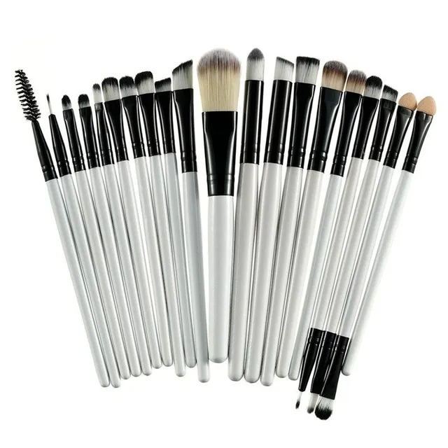 Set of brushes for makeup J3246