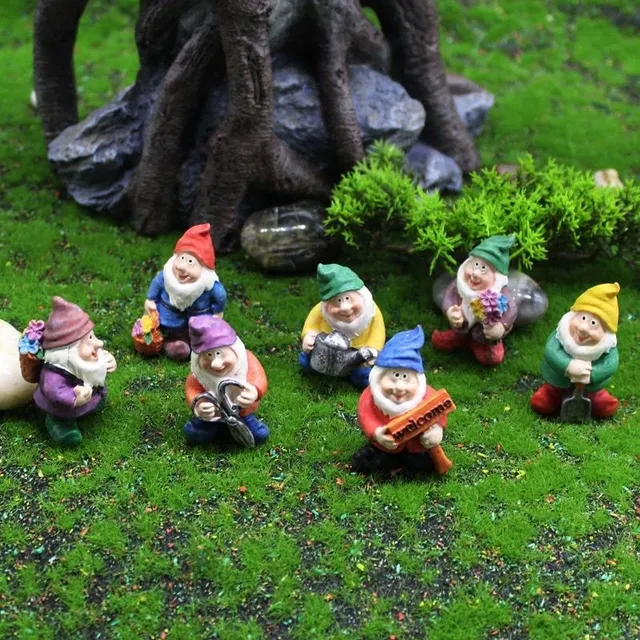 Garden decorative mini dwarf in a fun design