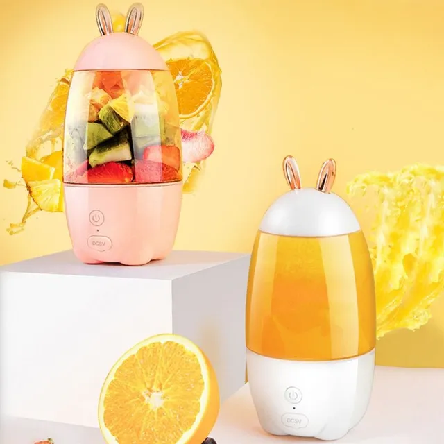 Portable electric juicer