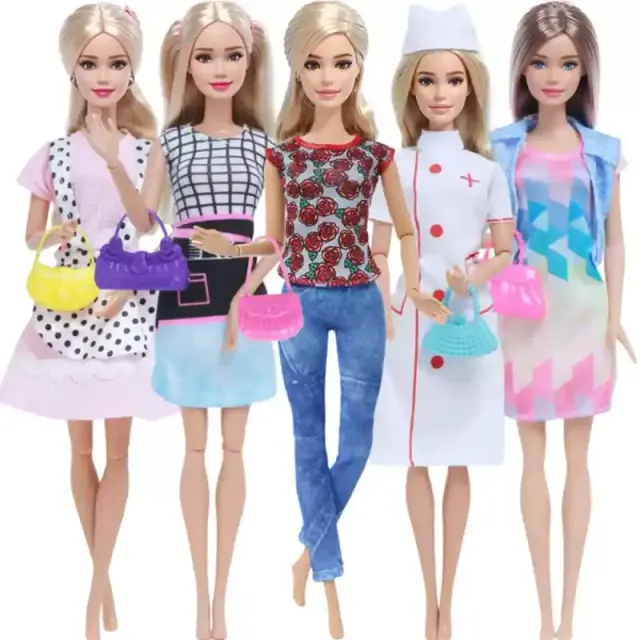 Set de îmbrăcăminte pentru păpușa Barbie - 5 piese