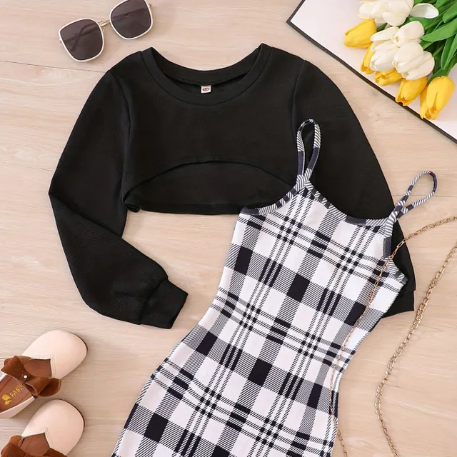 Trends of girls' set: Sundres and crop sweatshirt in plaid pattern - Casual outfit for spring and autumn