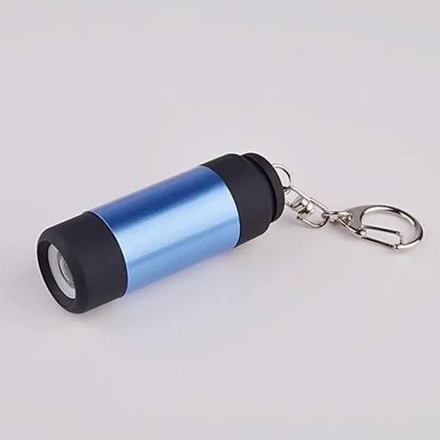 Nejchladnější vodotěsná USB dobíjecí svítilna