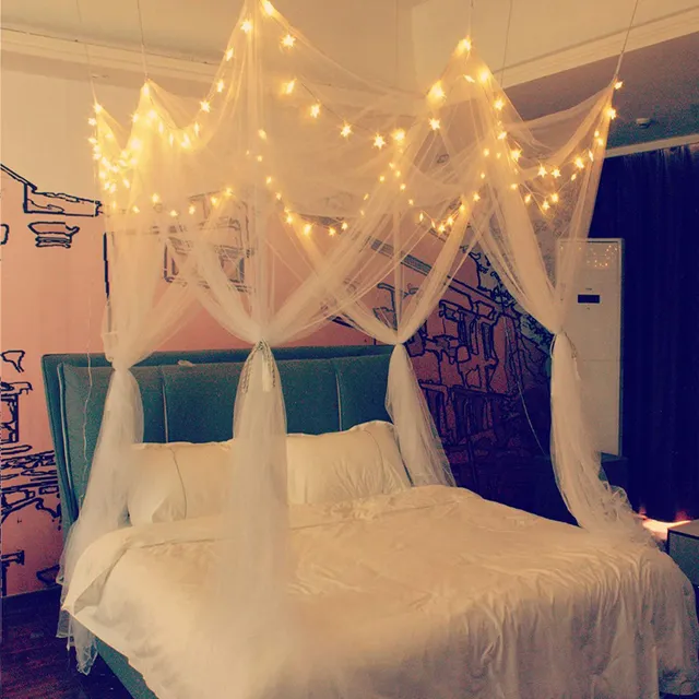 Sky above bed with light garlands, 4 curtains and 8 corners, polyester