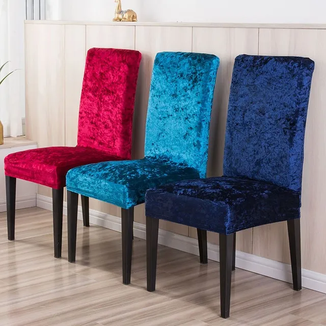 Modern plush covers on the Zaray chair