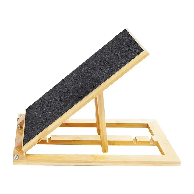Folding wooden ramp for dogs with 3 heights and scraper