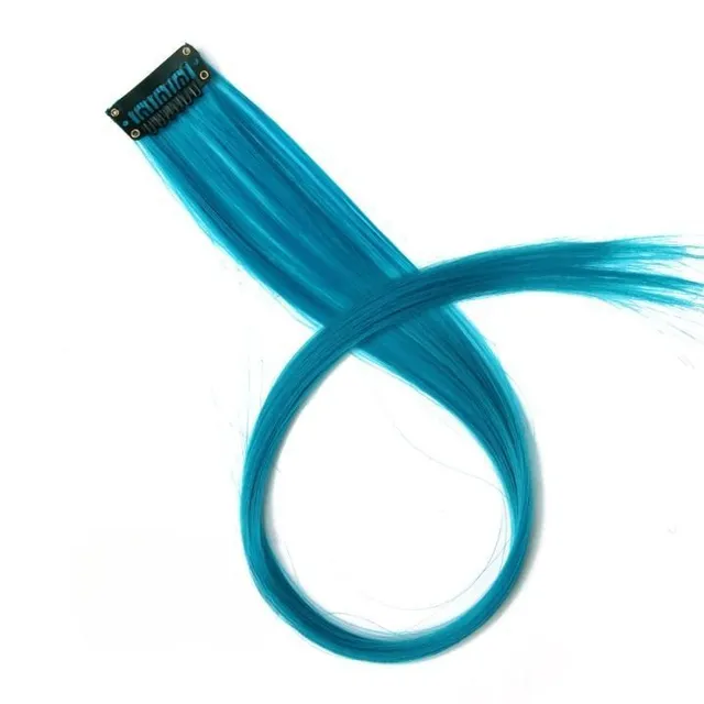 The spring of synthetic hair on the clip - different colors