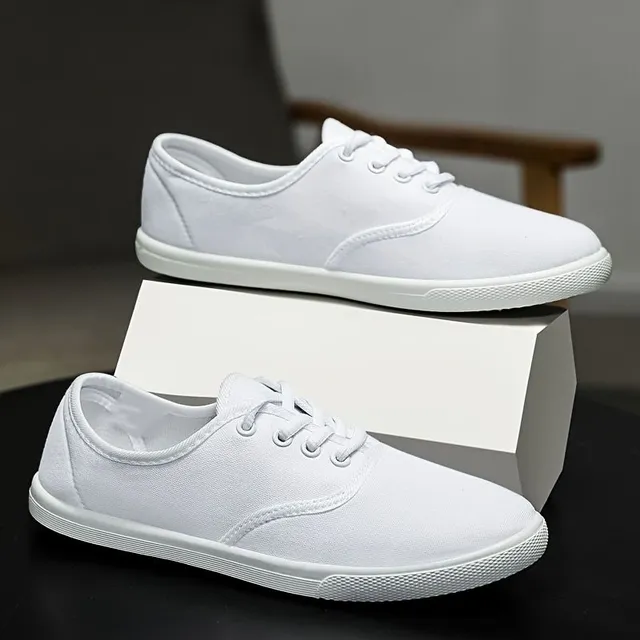Women's canvas sneakers in uniform, laced, light, for everyday wearing