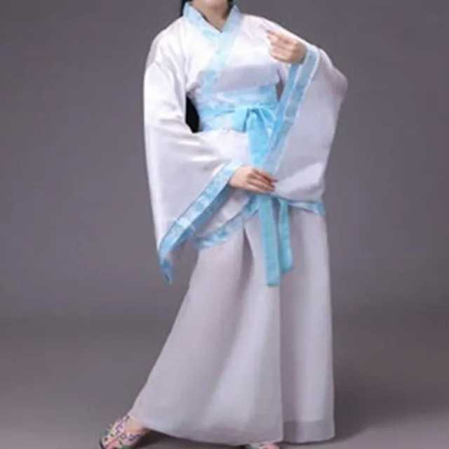 Women's traditional Chinese costume