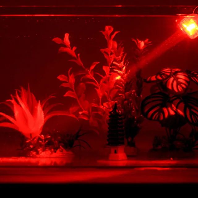 Vízálló LED világító akvárium szívópohárral a falon