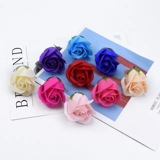 Pack of soaps in the shape of a rose