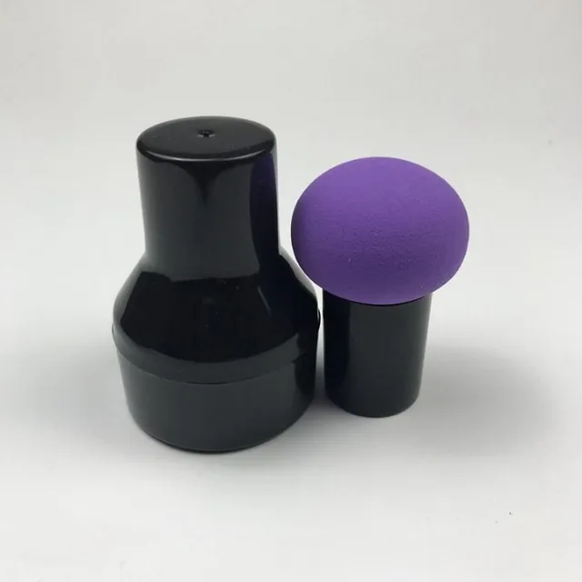 Makeup sponge with practical grip and storage cover - more color variants