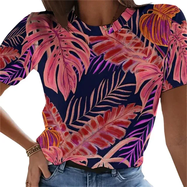 Short sleeve T-shirt with plant and flower print, O-neck and loose fit for women