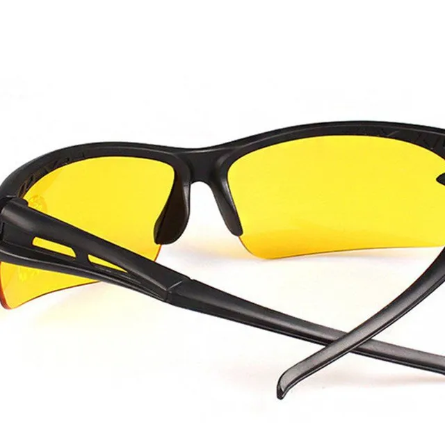 Driving glasses for better visibility