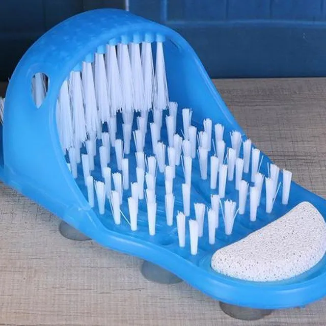 Shower brush for feet with suction cups