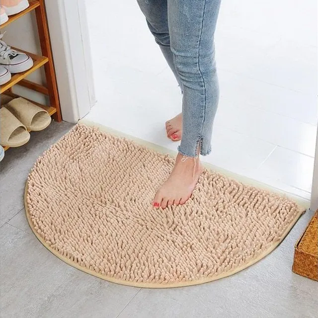 Stylish hairy mat, also suitable for bathroom