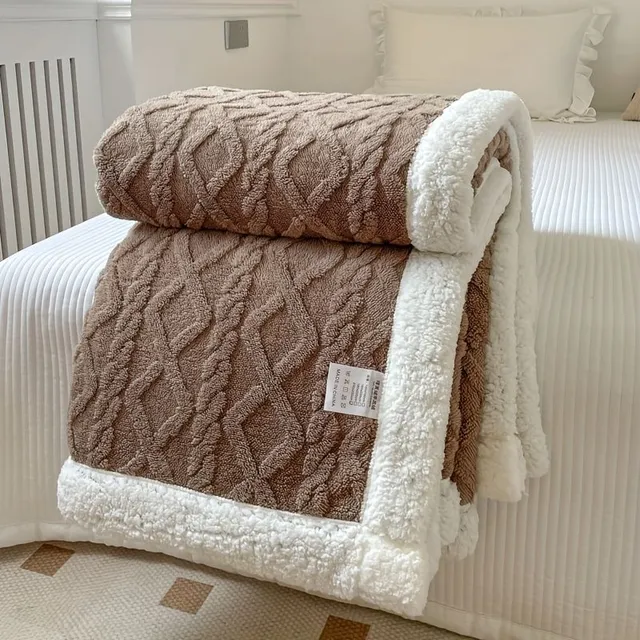 Smooth double-sided fleece blanket, suitable for autumn, winter and summer air conditioning