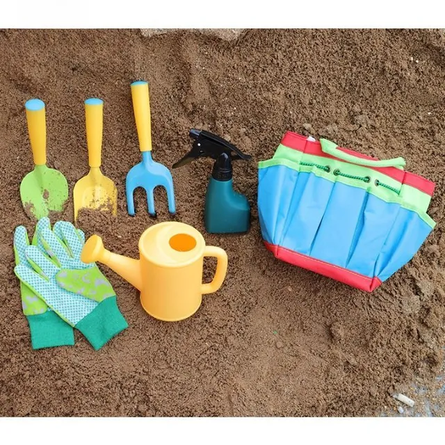 Children's set of garden toys