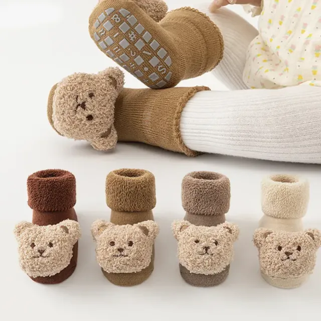 Children's unisex winter socks with teddy bear and anti-slip sole for newborns and toddlers