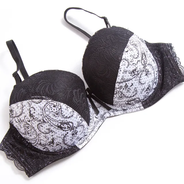 Lace bra in large sizes - 6 colours