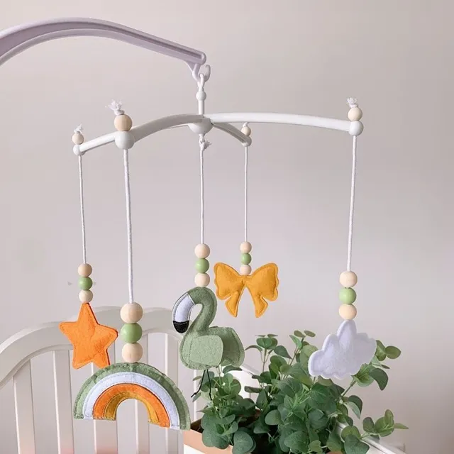 Jouets suspendus mignons pour bébé