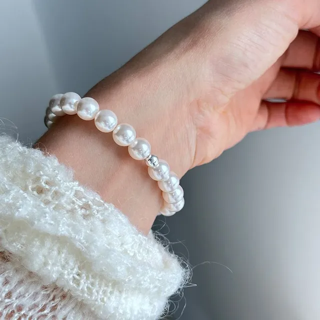 Beautiful pearl bracelet