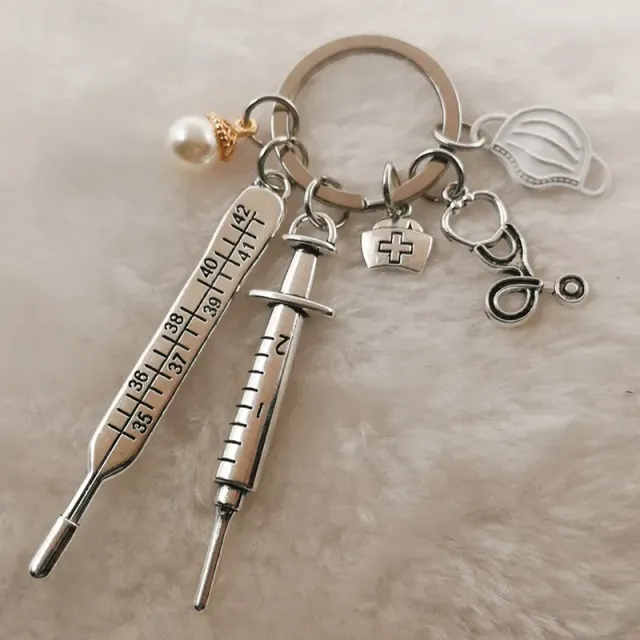 Nou design pentru brelocurile instrumentelor medicale - stetoscop, seringă, mască, cadou perfect!