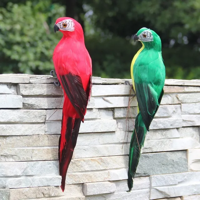 Garden decorative realistic parrot