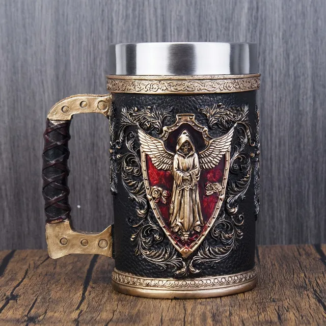 Mug à bière avec crâne