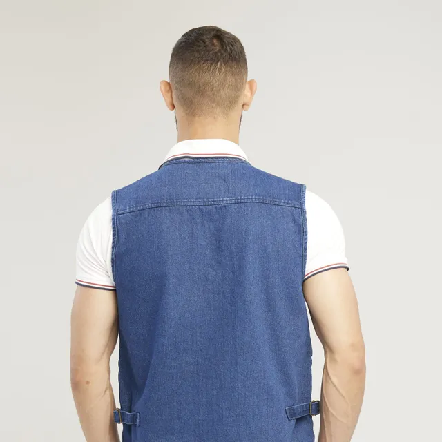 Stylish men's cargo vest for every day