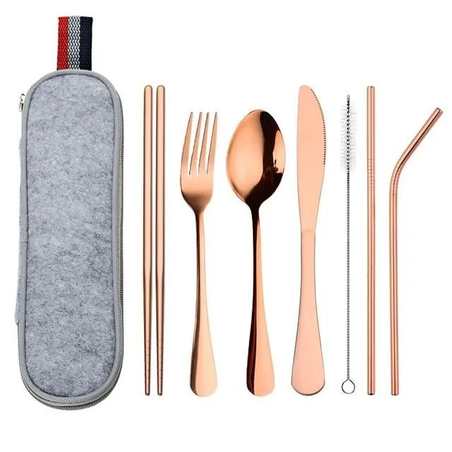 Portable cutlery set