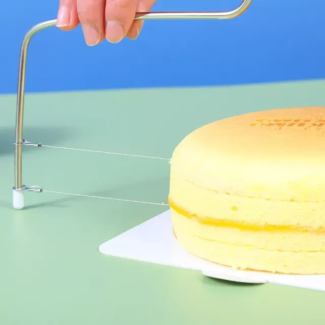 Adjustable stainless wire cake cutter