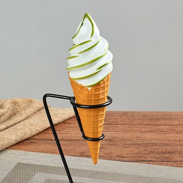 Simulated shining DIY ice cream cone made of plastic