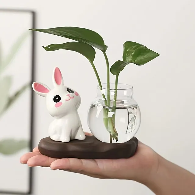 Hydroponic vase with ceramic rabbit for growing plants