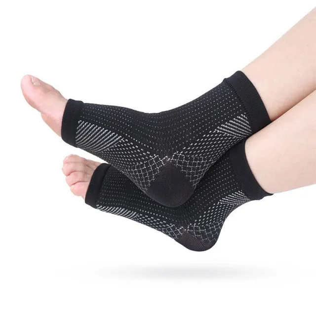Compression breathable sleeve for muscle strengthening and joint