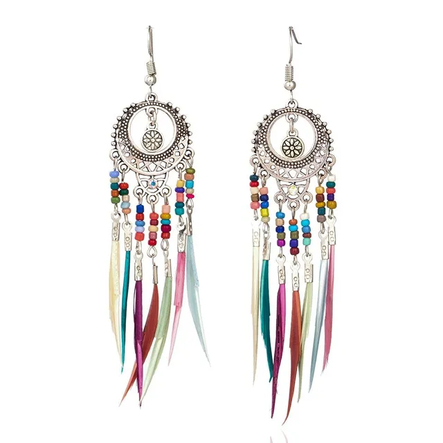 Women's coloured earrings with dream catcher