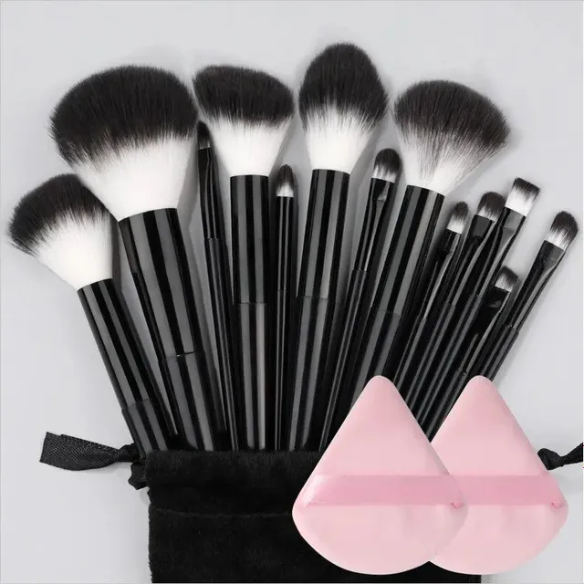 Set of 13 make-up brushes - soft and fluffy brushes on the base base, face, eye shadows and kabuki