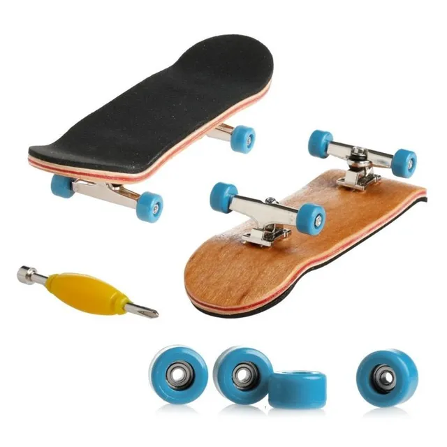 Mini skateboard not only for boys