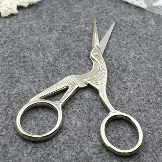 1 Pc Retro Scissors for embroidery and sewing of stainless steel in the shape of a crane