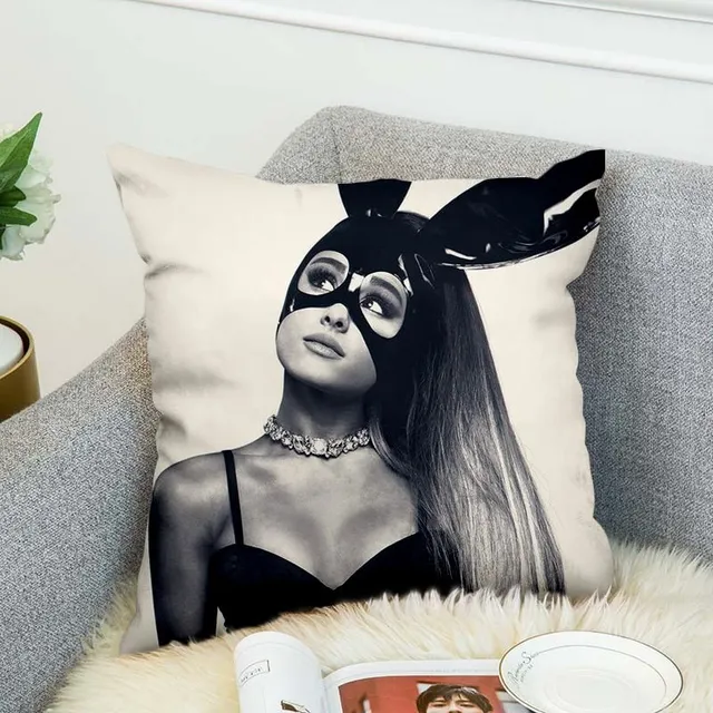 Pillowcase Ariana Grande 45x45cm v8