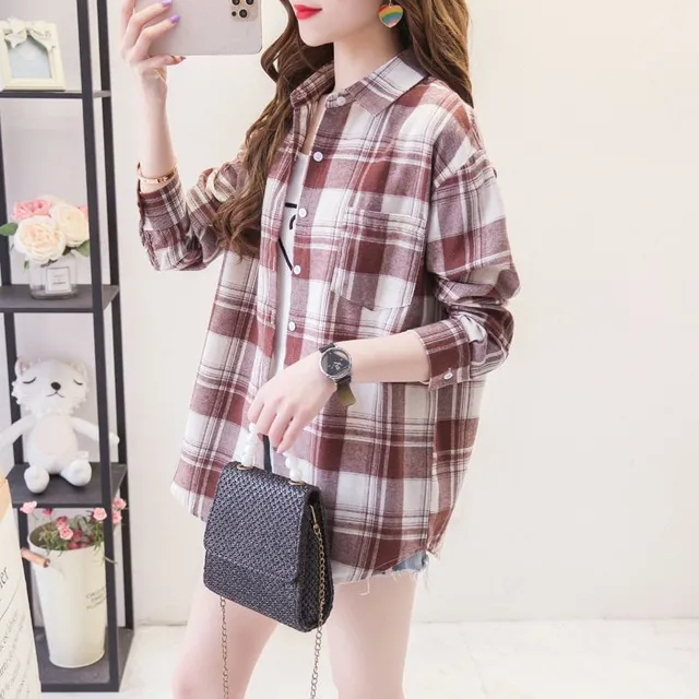 Women's free time flannel shirt with long sleeve