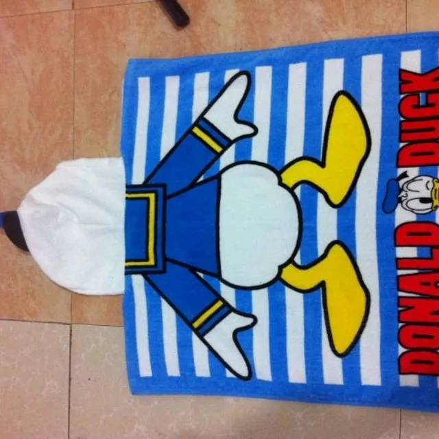 Children's beach towel with cartoon character prints and hood