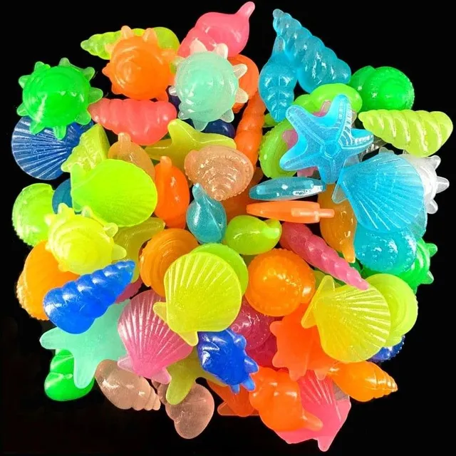 Shining decorative stones in shell shape 50 pcs