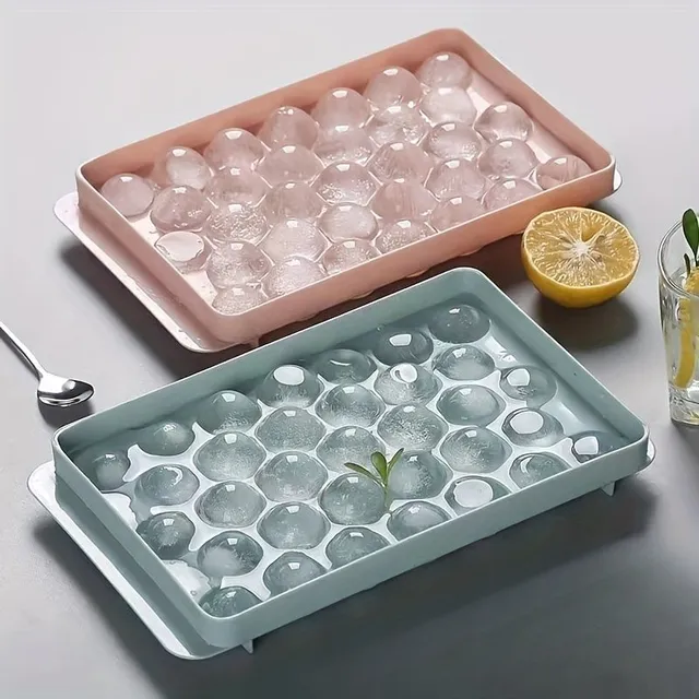 Practical form for ice balls made of plastic - 144 ice cubes in one filling, easy tilting, suitable for freezers