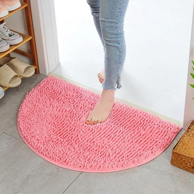 Stylish hairy mat, also suitable for bathroom