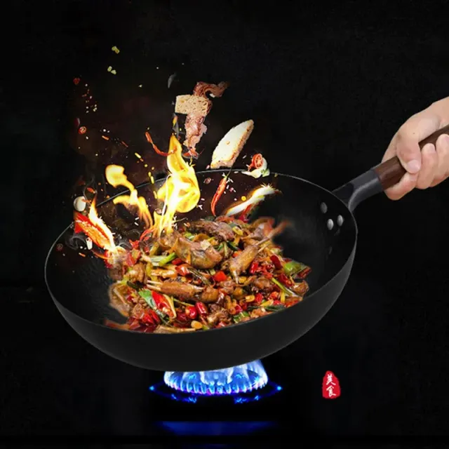 Chińska ręcznie robiona żelazna patelnia wok z nielepką p