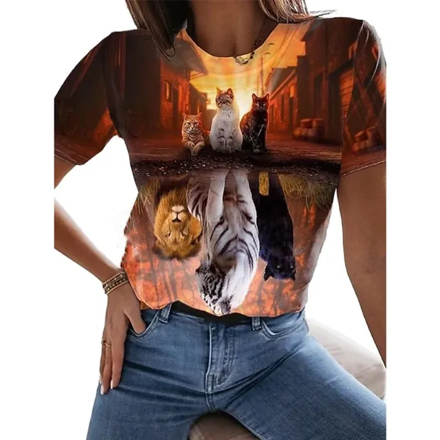 Luxury ladies short sleeve T-shirt made of highly comfortable material with Desmond cat print