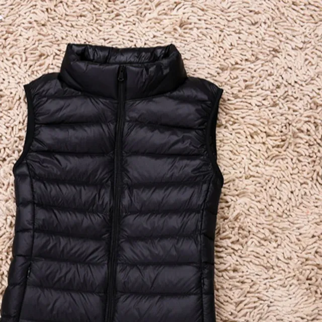 Beautiful ladies lightweight down vest Black M