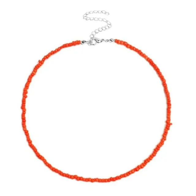 Női gyöngyös choker